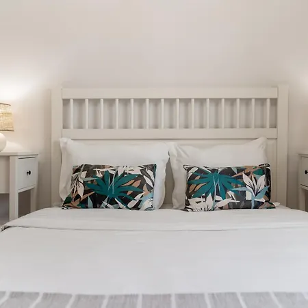 Moradia Felicidade Rocha Pxo By An Island Πόρτο Σάντο