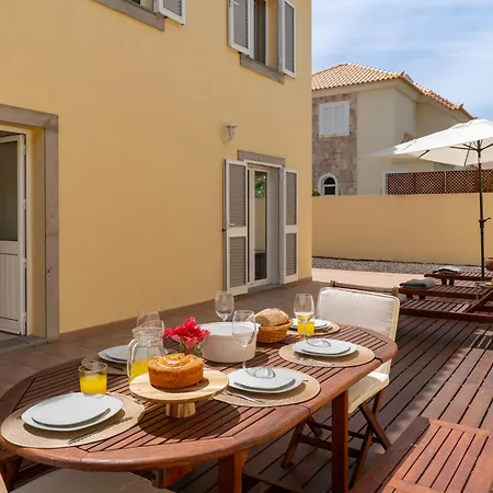 With Outdoor Space - Moradia Felicidade Rocha Pxo Πόρτο Σάντο