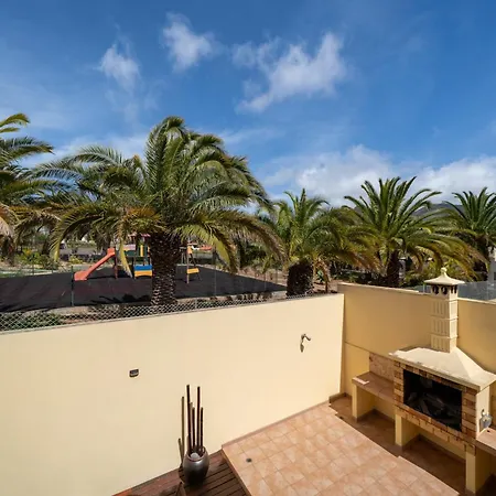With Outdoor Space - Moradia Felicidade Rocha Pxo Σπίτι διακοπών