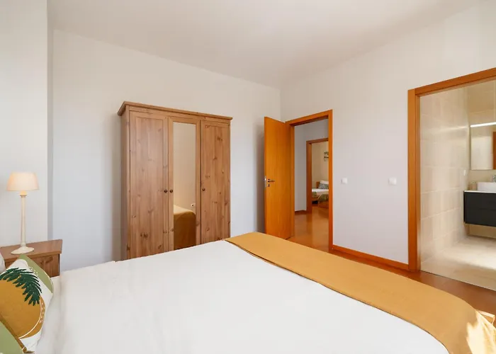 Moradia Felicidade Rocha Pxo By An Island Tatil Evi Letterkenny